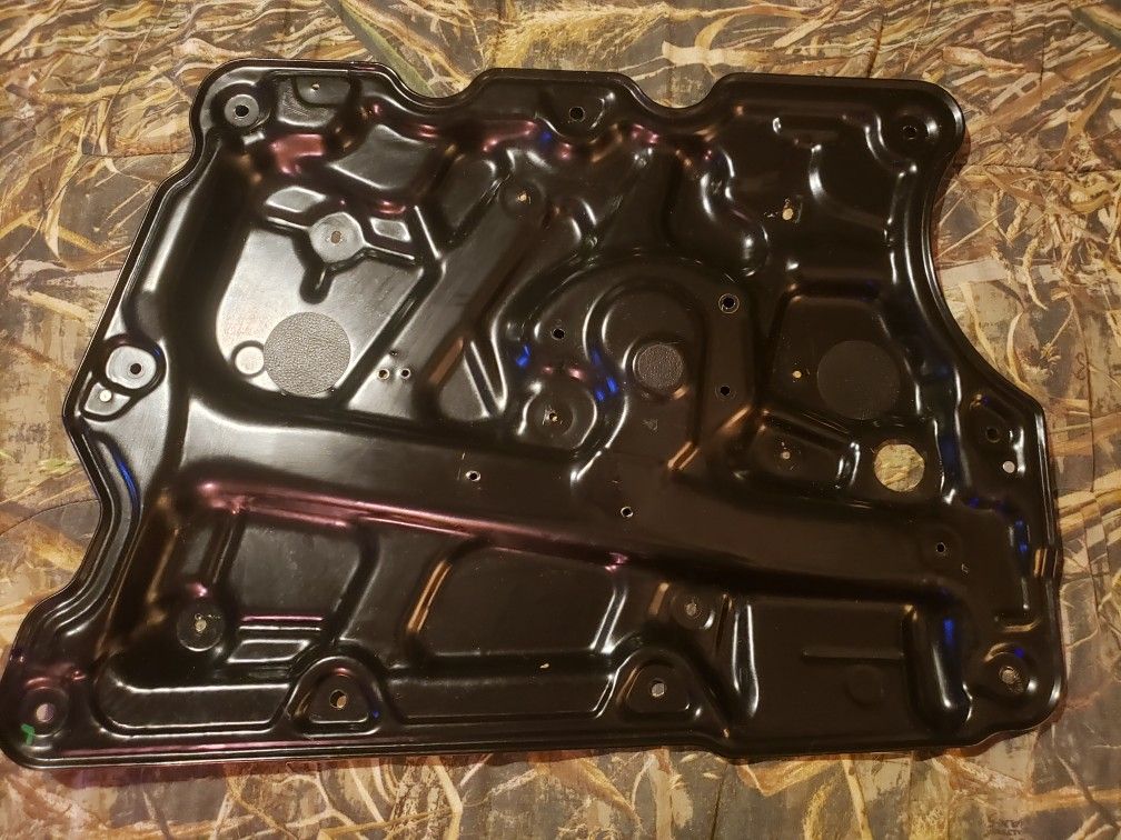 2005-2006 Nissan Altima 2.5s Door Panel Interior Guard front passenger side 