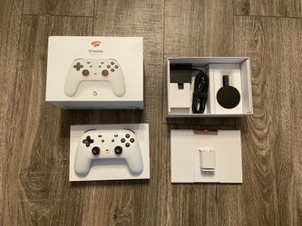 Google Chromecast ultra And Stadia controller