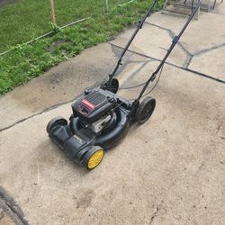 Troy-Bilt 6.0 HP Self Propelled Lawn Mower 