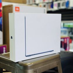 MacBook Air M3 Chip 13 Inch 1TB