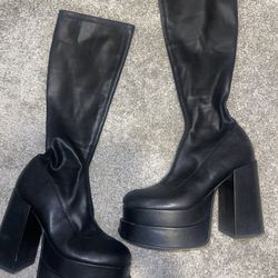 Steve Madden Black Platform Boots 