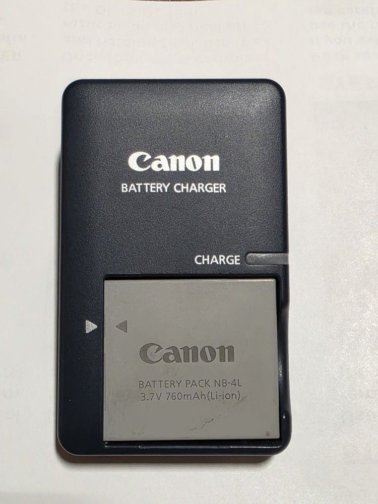 Canon Battery Charger With Battery