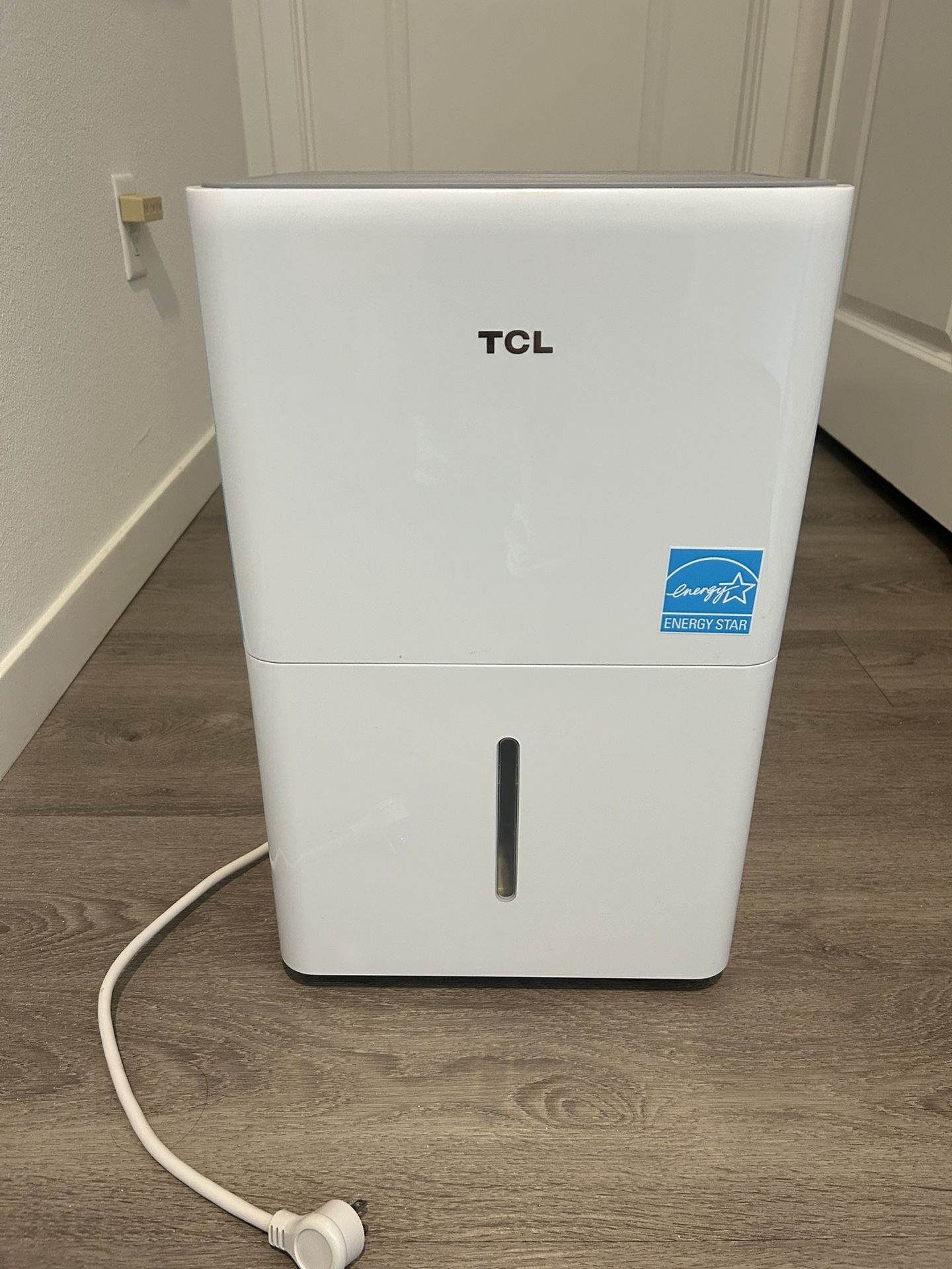 TCL Dehumidifier – Excellent Condition