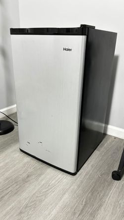 Haier Mini Refrigerator / Compact Fridge