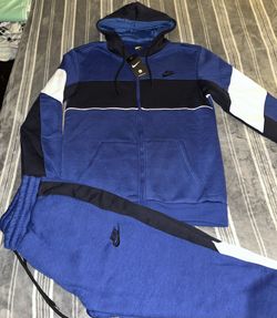 All Nike Techs $60 A Set Small-4x