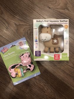 Baby’s squeeze teether & rattle 0+