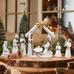 Christmas Nativity Scene Set – 10 Piece Resin Holy Family Figurines – Tabletop Christmas Decor