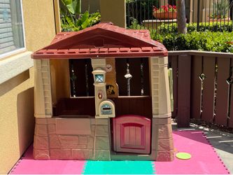 Kids clubhouse