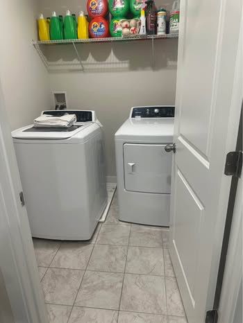 Frigidaire Washer & Dryer Set