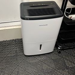 Dehumidifier Frigidaire