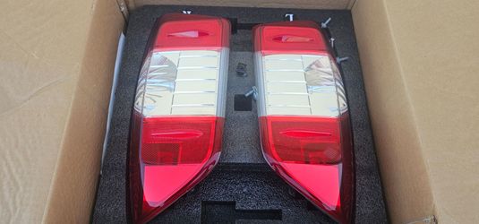 Toyota Tundra Taillights  Oem