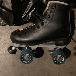 Sure Grip rollerskates size 6 in good condition