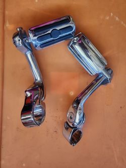 Motorcycle highway pegs