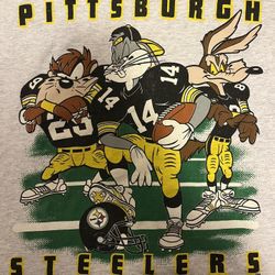 VTG Pittsburgh Steelers Looney Tunes Shirt