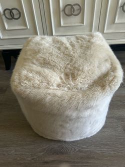 Faux fur ottoman