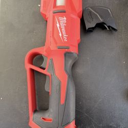 New Milwaukee M12 Brushless Pruner Shears 