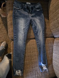 BKE Stella Jeans Slim Fit Women’s Ankle Skinny Size 29 Distressed Raw