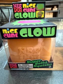 Schylling Needoh Nice Cube color changing