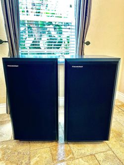 💥Two Cerwin - Vega Speakers