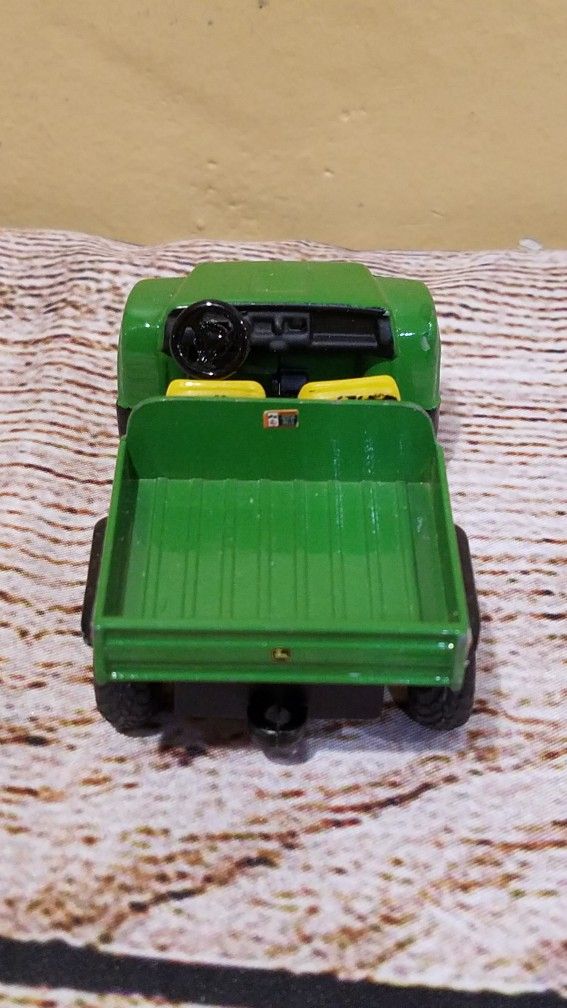 @CHV JOHN DEERE GATOR TOY CAR. #34