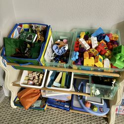 Kids’ Toy Shelf Organizer
