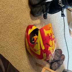 Motor Cross Kids Helmet And Gloves Youth Large 