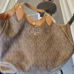 Michael Kors Handbag Handbag