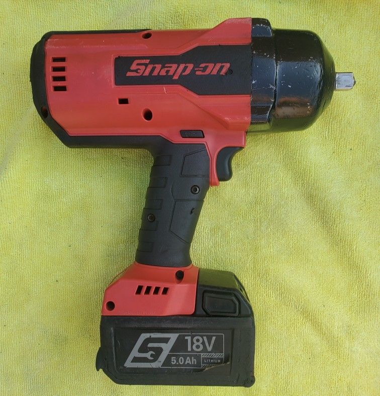Snap-on 18 Volt Impact Wrench With Battery 