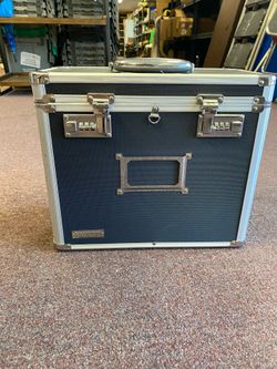 Vaultz lock box