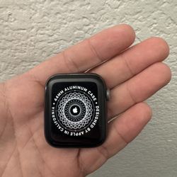 Apple Watch Series 4