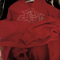 Xl but fits like a large SDL