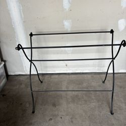 Metal Folding Towel Rack