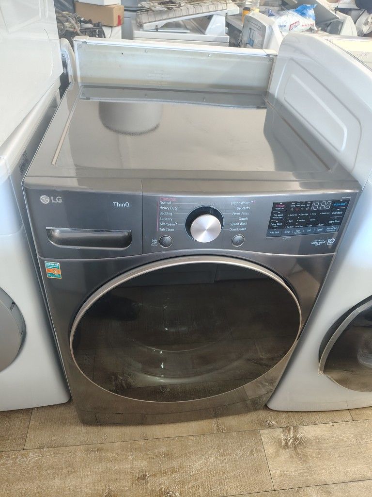 LG Frond Load Washer Super Capacity Auto Sensing Washer In Excellent working Condition Like New