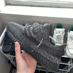Yeezy Onyx Reflective 9.5