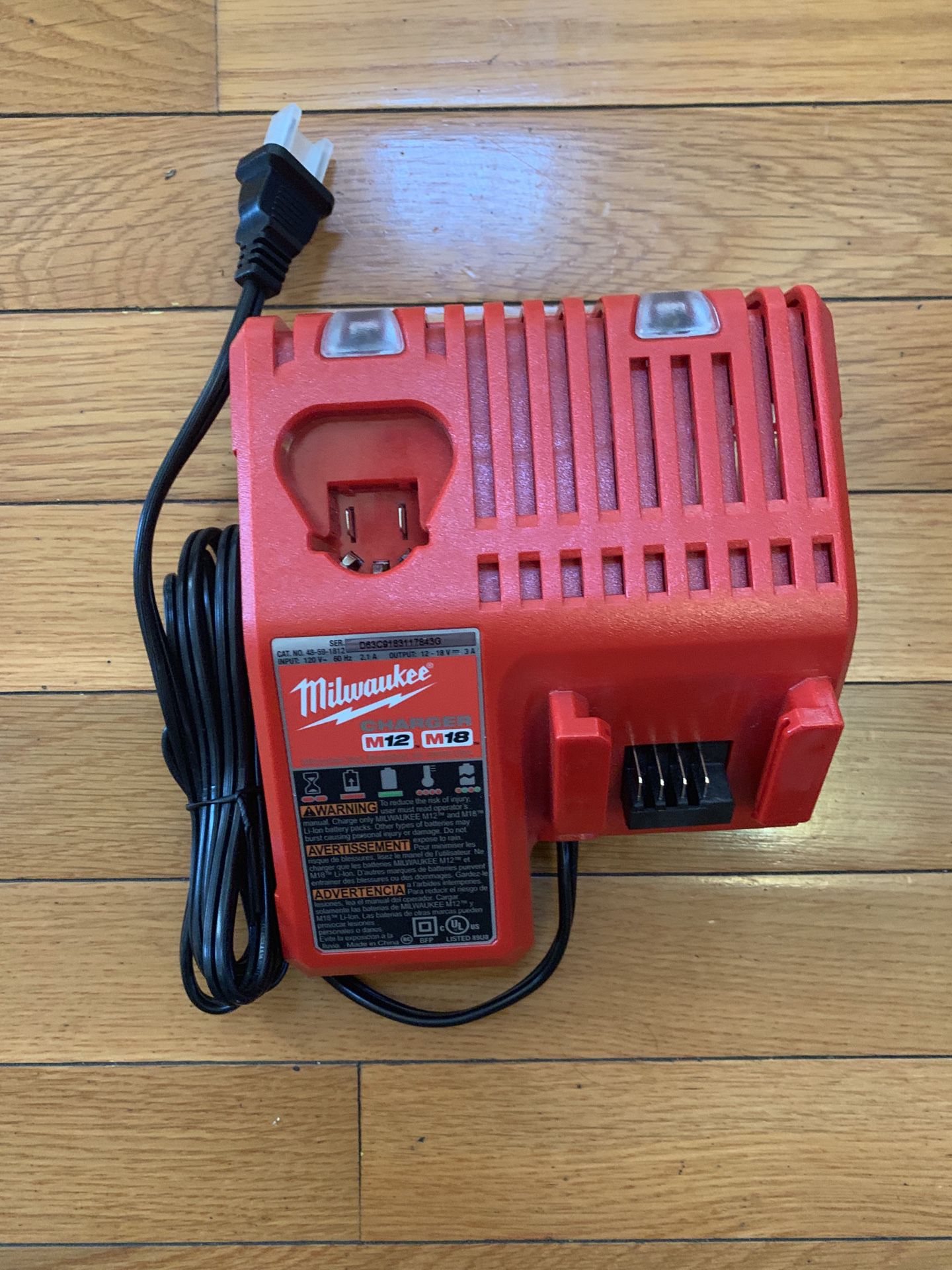 NEW MILWAUKEE M18 CHARGER