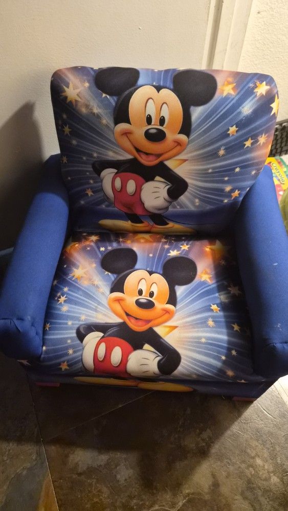 Mickey Mouse Couch Toddler Chair 