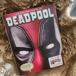 DEADPOOL BLU+DVD COLLECTIBLE 