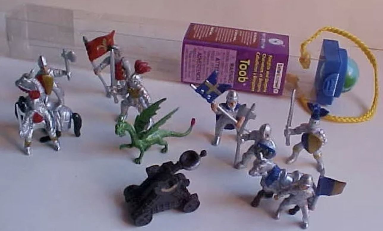 Safari Ltd Knights and Dragon Complete Set 2006 Catapult Medieval w/plastic case