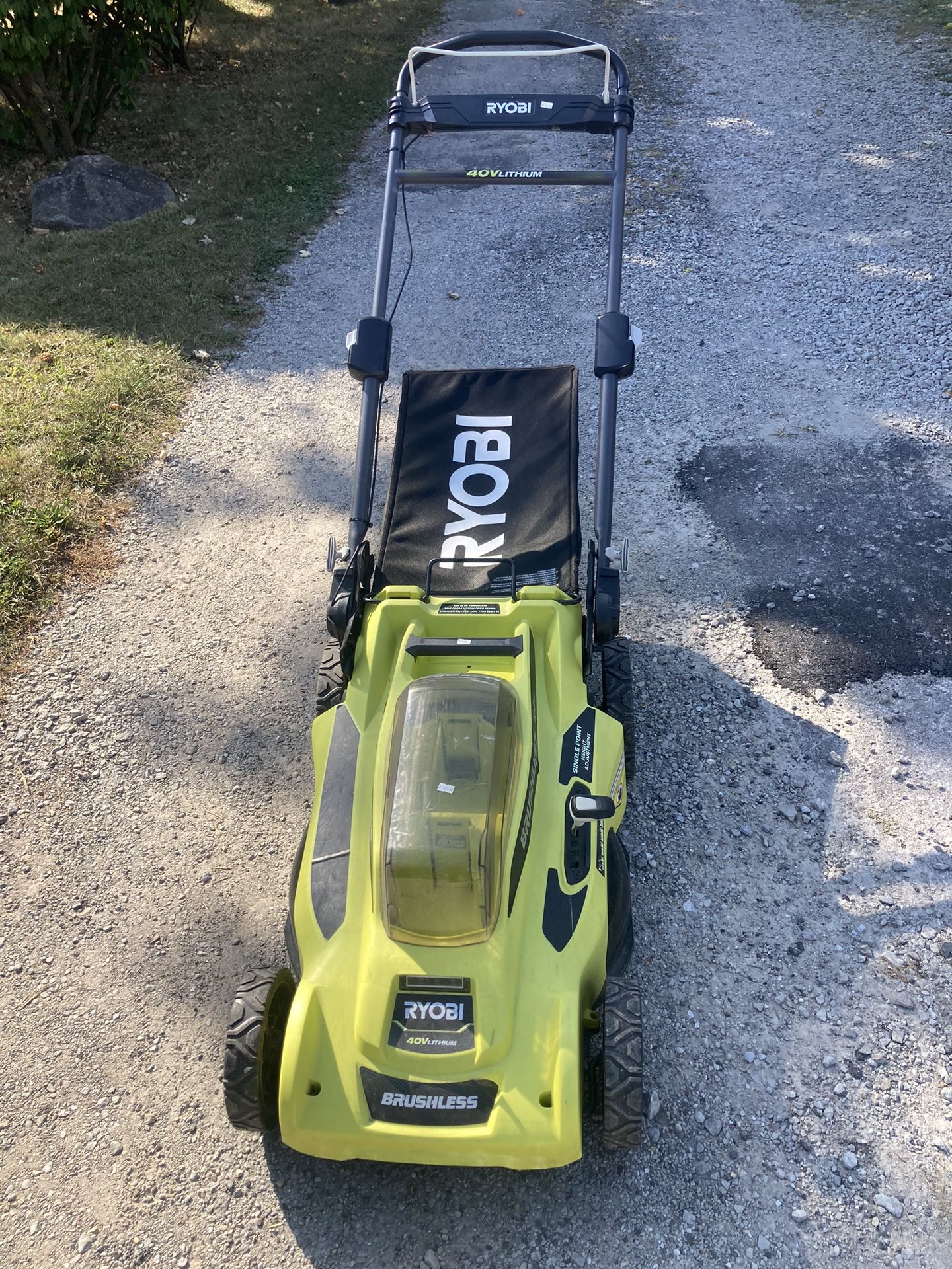 20” Ryobi Push mower grass bag with battery and charger