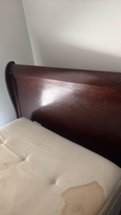 Dark Cherry Wood Sleigh Bed Headboard twin bed
