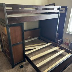 Twin over Full Bunk Bed 