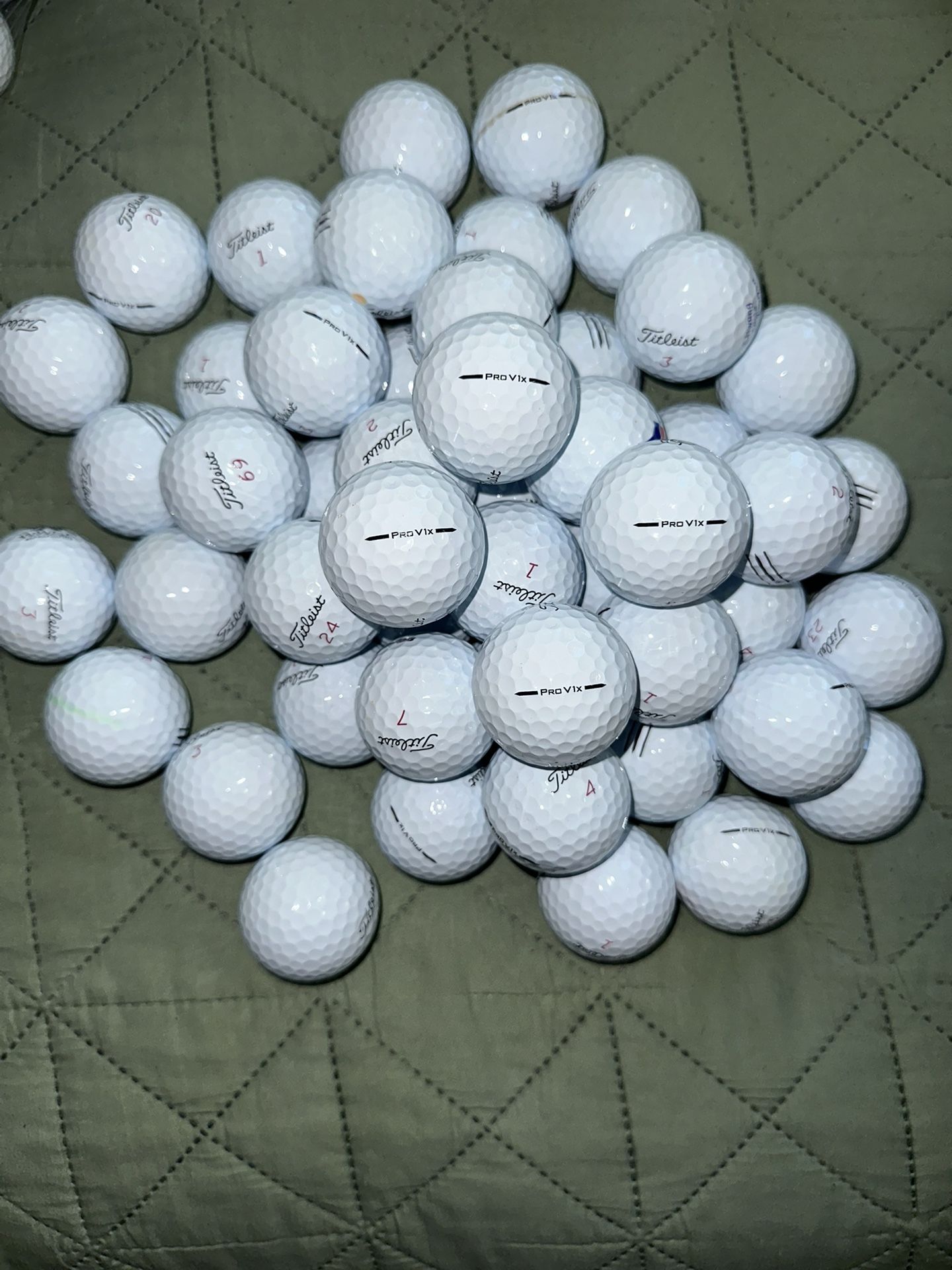 50 2025 Titleist Pro V1x Golf Balls