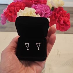 Helix white gold earring set