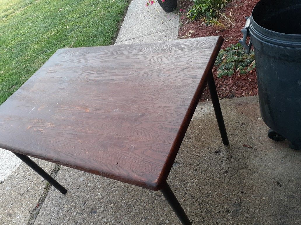 Small kitchen table good for a project refurbished