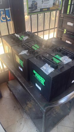 Six volt golf cart battery