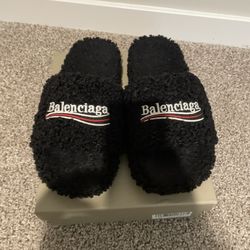 Balenciaga Slides 