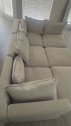 Used Vanomi Modular Sectional Sofa, 6 Seater