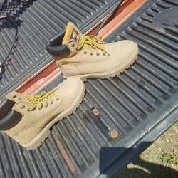 Newman Survivor Professional Series Size 11 And