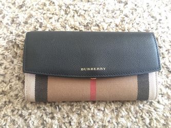 Burberry wallet