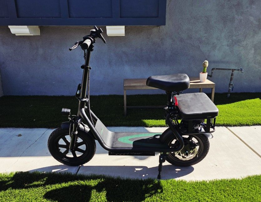 Electric Scooter With Seat